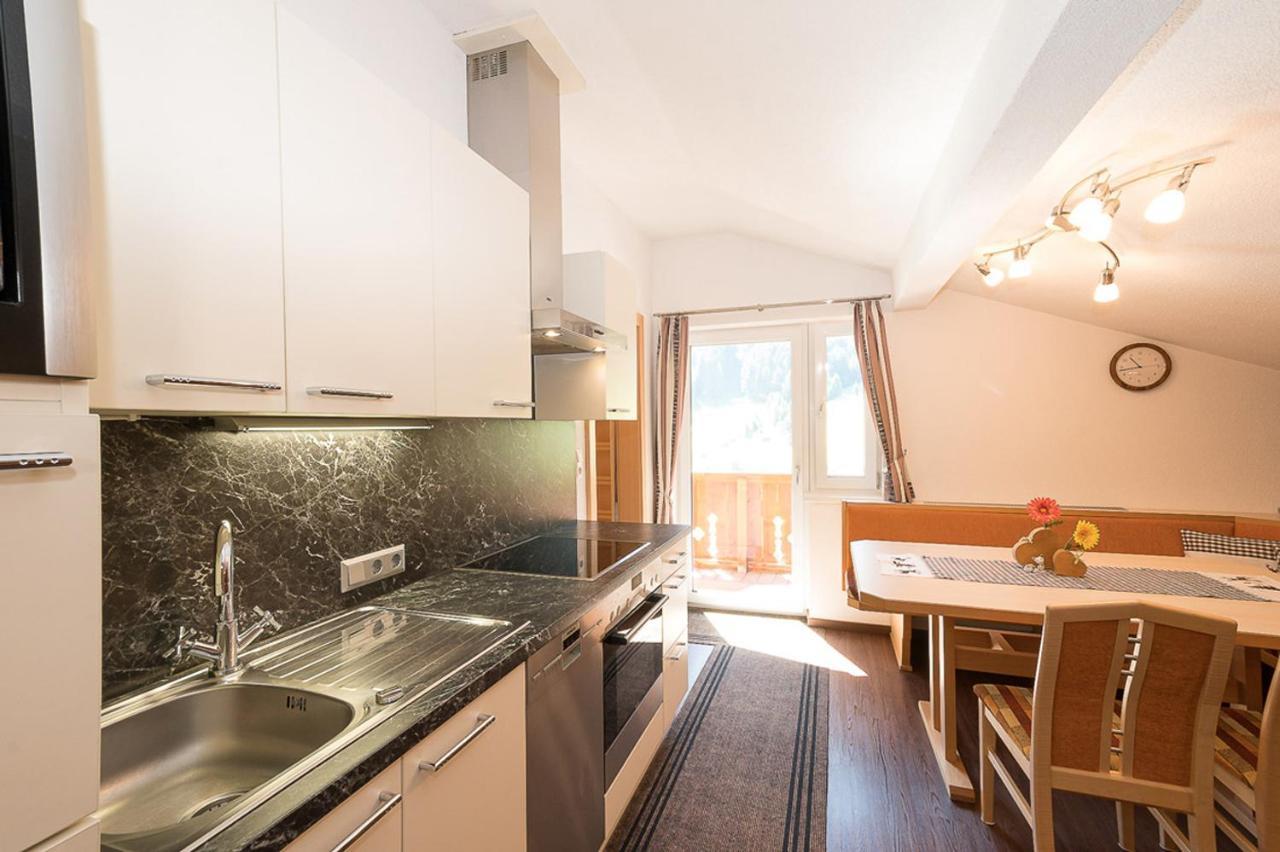 Aurora Apartment *
